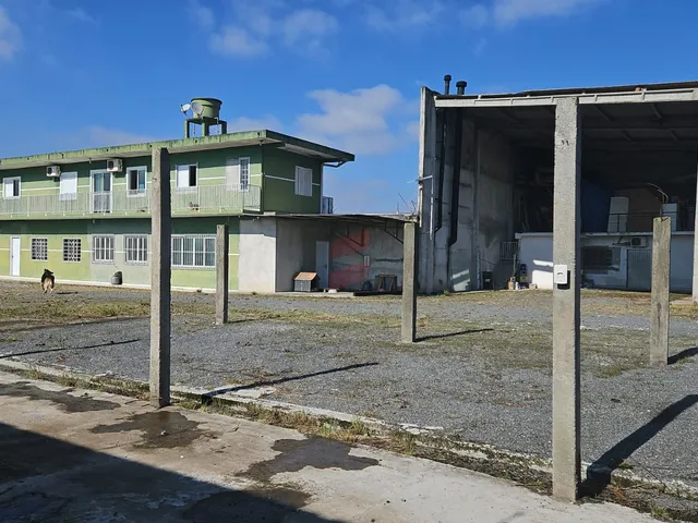 Imagem: TERRENO à venda com 2400m² por R$ 3.150.000,00