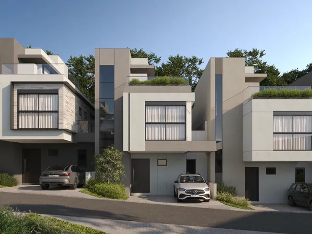 Imagem 1: Casa em Condomínio em Curitiba, no bairro Campo Comprido - Referência: Casa8 - Alameda