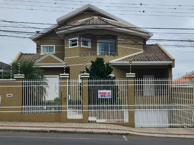 Imagem: Casa com 3 Dormitórios À Venda com 436.8M²