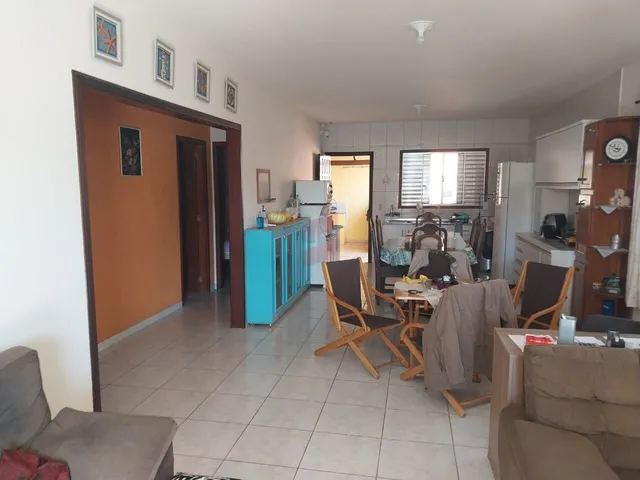 Imagem 8: CASA com 3 dormitórios à venda com 299m² por R$ 1.300.000,00 no bairro Tabuleiro