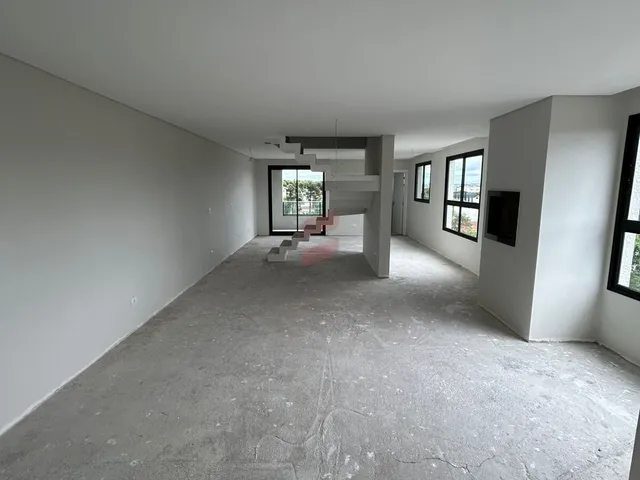 Imagem 8: Cobertura com 3 Dormitórios À Venda com 182.46M² por R$ 1.100.000,00 no Bairro Centro