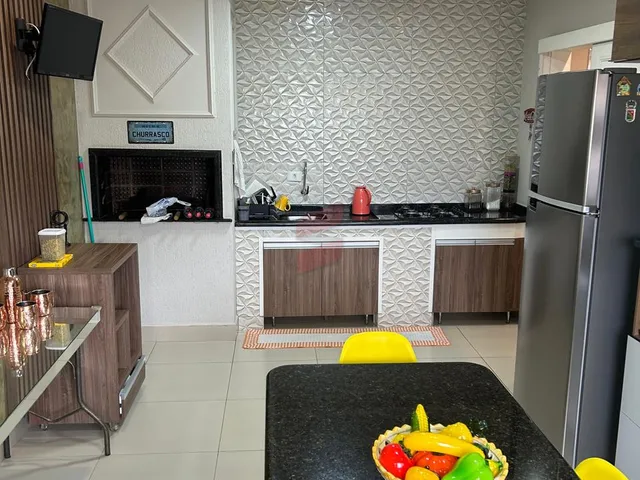 Imagem 10: SOBRADO com 4 dormitórios à venda com 180m² por R$ 820.000,00 no bairro Weissópolis