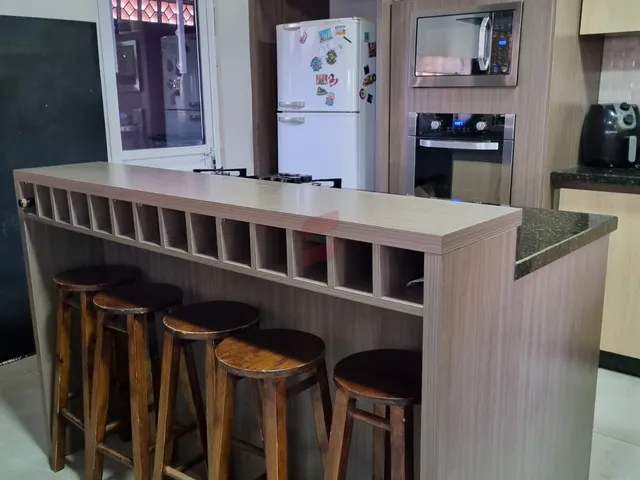 Imagem 3: SOBRADO com 4 dormitórios à venda por R$ 790.000,00 no bairro Maria Antonieta - PINHAIS