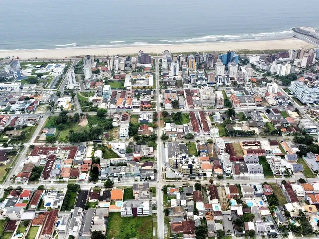 Imagem 8: APARTAMENTO com 2 dormitórios à venda com 160.55m² por R$ 765.000,00 no bairro Caiobá