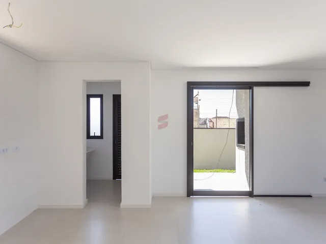 Imagem 11: SOBRADO com 3 dormitórios à venda com 170.36m² por R$ 745.000,00 no bairro Atuba