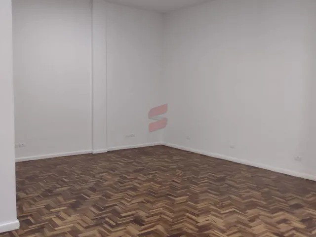Imagem 3: SALA COMERCIAL à venda com 59.4m² por R$ 650.000,00 no bairro Centro - CURITIBA / PR