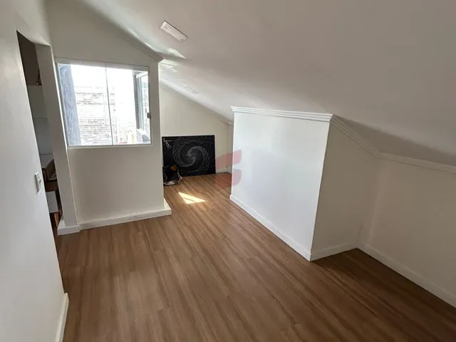 Imagem 4: SOBRADO TRIPLEX com 3 dormitórios à venda com 240m² por R$ 550.000,00 no bairro