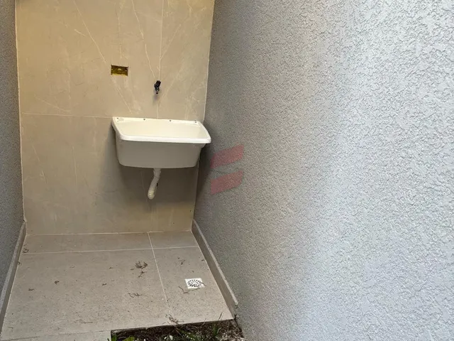 Imagem 4: SOBRADO com 3 dormitórios à venda por R$ 500.000,00 no bairro Sítio Cercado - CURITIBA