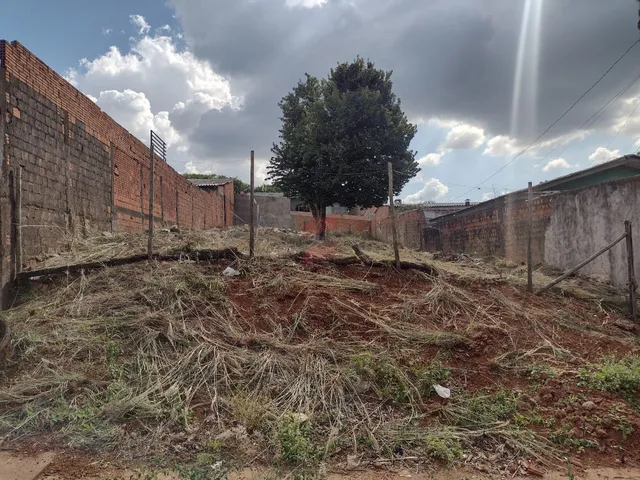 Imagem 4: TERRENO à venda com 420m² por R$ 320.000,00 no bairro Universitário - CASCAVEL / PR
