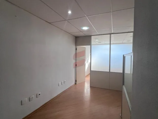 Imagem 13: CONJUNTO/SALA COMERCIAL à venda com 45700m² por R$ 180.000,00 no bairro Centro