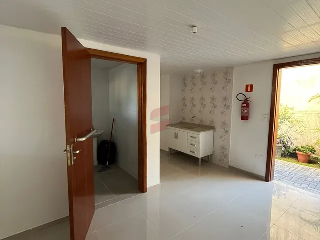 Imagem 12: KITNET com 1 dormitório para alugar no bairro Emiliano Perneta - PINHAIS / PR
