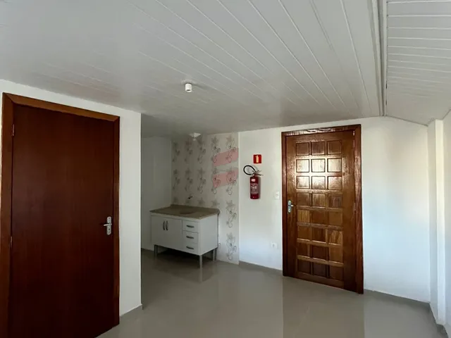 Imagem 5: KITNET com 1 dormitório para alugar no bairro Emiliano Perneta - PINHAIS / PR