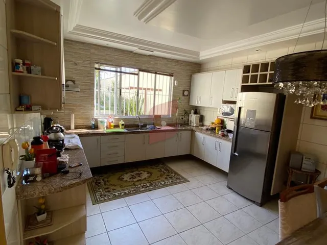Imagem 5: Sobrado Comercial com 3 Dormitórios para Alugar por R$ 7.500,00 no Bairro Jardim Cláudia - Pinhais / Pr