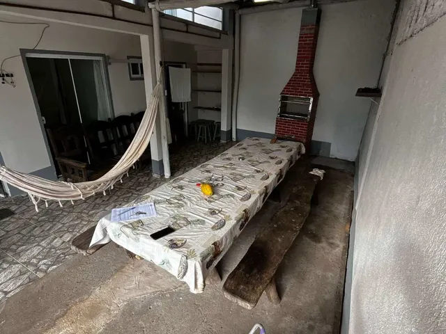 Imagem 7: Sobrado na Barra do Saí – Localização Privilegiada e Conforto