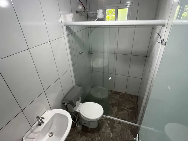 Imagem 5: Sobrado na Barra do Saí – Localização Privilegiada e Conforto