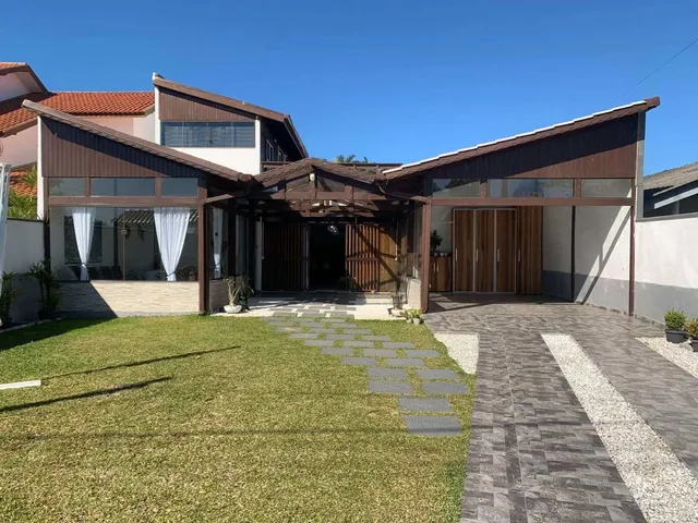 Imagem 2: Casa à Venda na Quadra do Mar