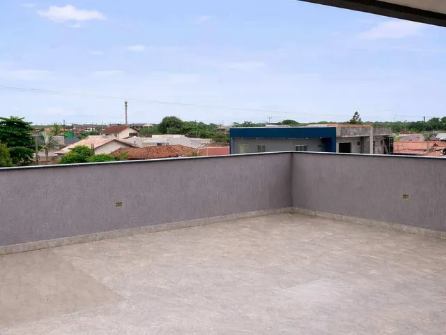 Imagem 11: Triplex à venda próximo ao mar