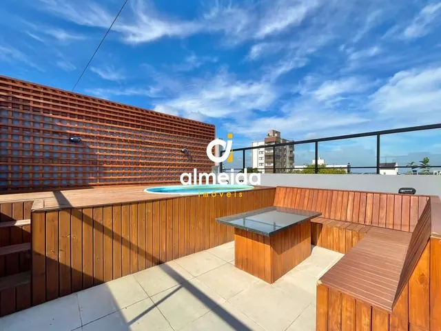 Imagem 16: Cobertura no centro com piscina