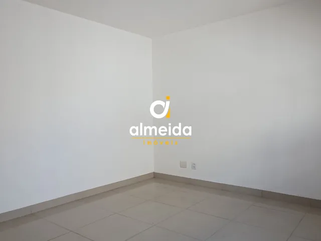 Imagem 15: Apartamento com 2 dormitórios e dependência completa no centro