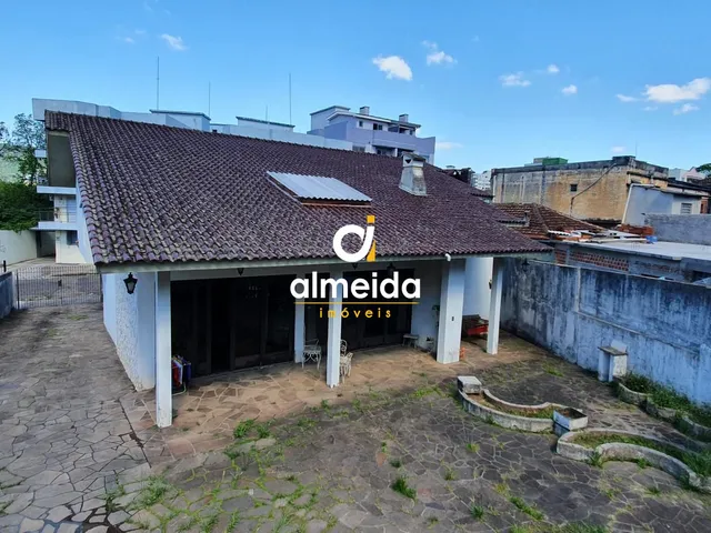 Imagem 3: Casa 4 dormitórios à venda Centro Santa Maria/RS