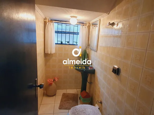 Imagem 10: CASA 5 DORMITÓRIOS COM ÓTIMA LOCALIZAÇÃO