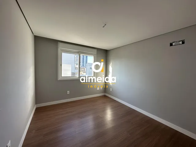 Imagem 3: Apartamento 3 dormitorios no Bairro Nossa Senhora Medianeira Santa Maria RS