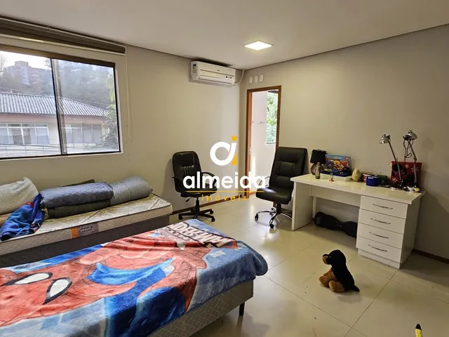 Imagem 6: Casa Comercial 4 dormitórios à venda Nossa Senhora de Lourdes Santa Maria/RS