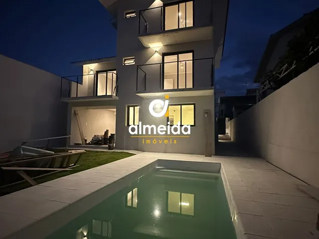 Imagem 9: Casa com piscina totalmente reformada alto padrão no bairro Medianeira