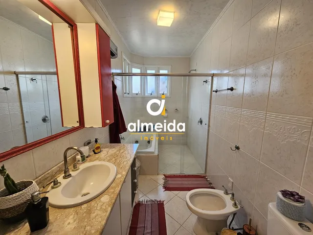 Imagem 14: Casa 4 Dormitorios no Bairro Tomazetti no Condomínio Morada do Lago santa Maria