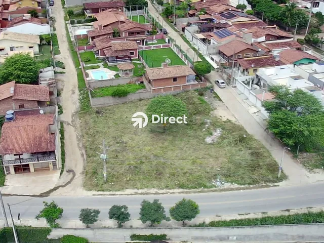 Imagem: Terreno à Venda com 850m² em localização