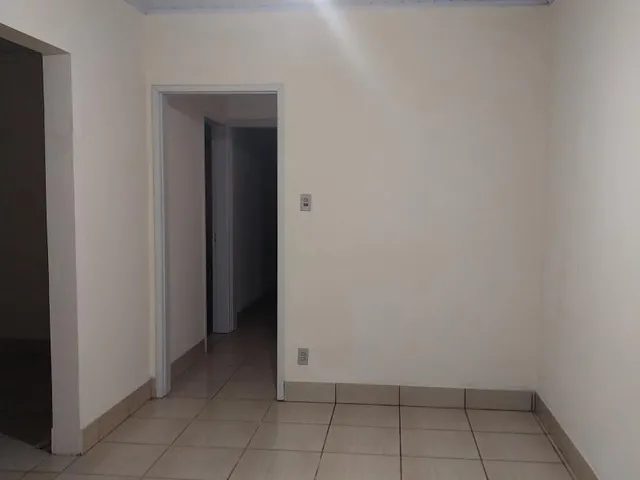 Imagem: Casa com 4 Dormitorio(s) localizado(a) no