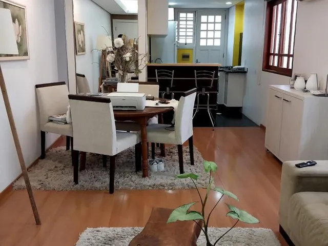 Imagem: Apartamento com 2 Dormitorio(s) localizado(a)