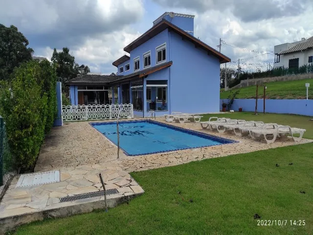 Imagem: Casa de alto padrão em condomínio à venda