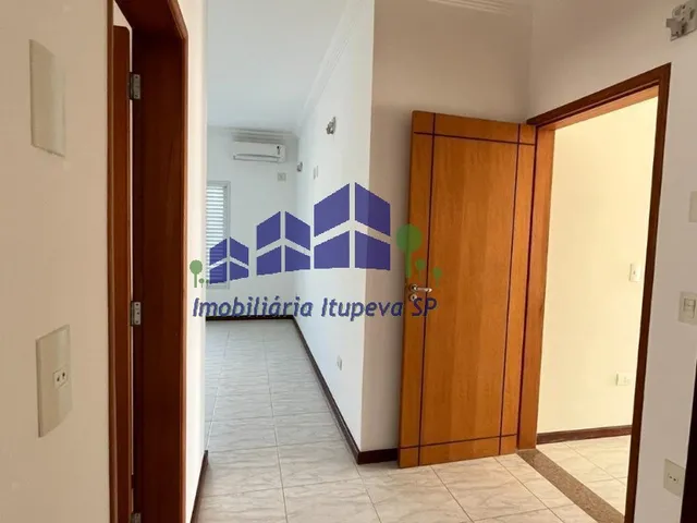Imagem 11: Imperdível Casa em Condomínio com 4 Quartos e 4 Suítes na Cidade de Itupeva-Sp, Residencial dos Lagos