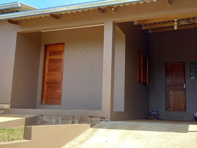Imagem: Casa com 2 Dormitorio(s) localizado(a) no