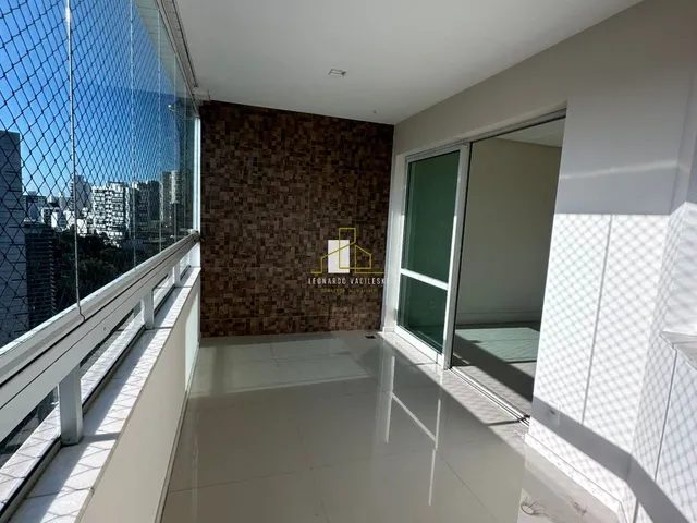 Imagem 11: Venda de Apartamento de Luxo na Praia do Canto em Vitória-ES - 4 Quartos, 1 Suíte, 2