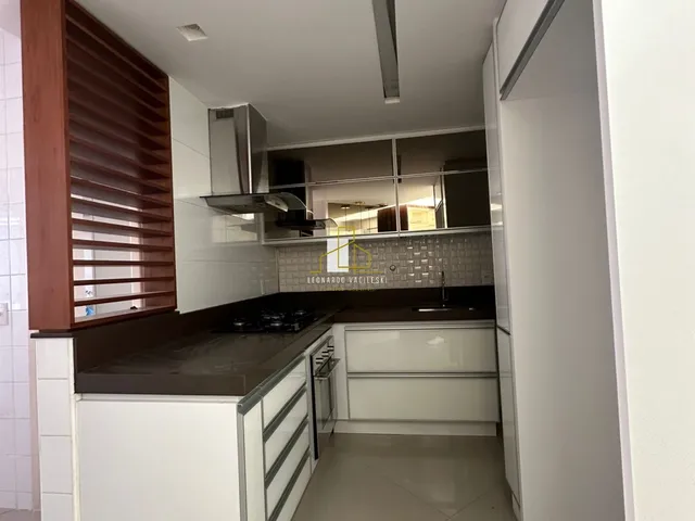Imagem 16: Venda de Apartamento de Luxo na Praia do Canto em Vitória-ES - 4 Quartos, 1 Suíte, 2