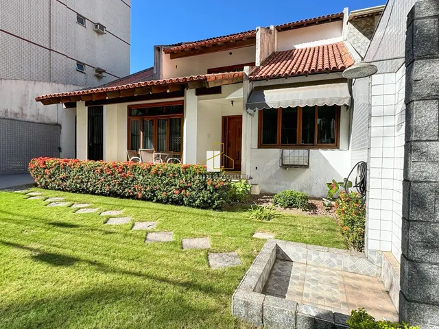 Imagem: Casa Duplex de 4 Quartos à Venda em Jardim