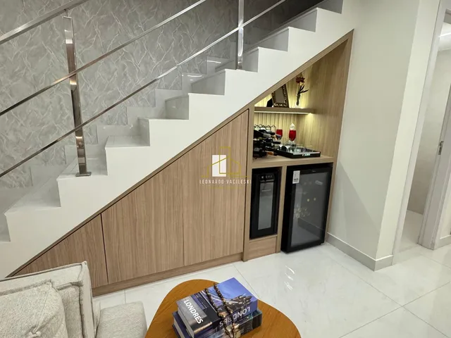 Imagem 4: Casa duplex à Venda PORTEIRA FECHADA em Colina de Laranjeiras ? Localização Perfeita