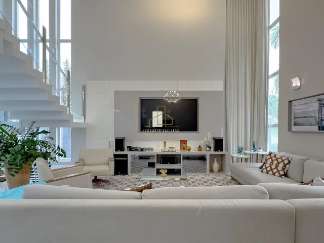 Imagem 2: Casa em Condomínio de Luxo em Alphaville Jacuhy: 4 Quartos, 3 Suítes, 350m² - Venda em