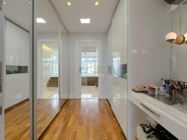 Imagem 3: Casa em Condomínio de Luxo em Alphaville Jacuhy: 4 Quartos, 3 Suítes, 350m² - Venda em