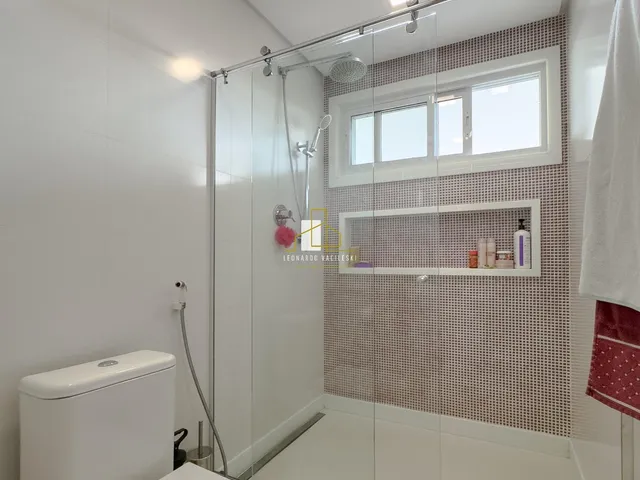 Imagem 6: Casa em Condomínio de Luxo em Alphaville Jacuhy: 4 Quartos, 3 Suítes, 350m² - Venda em