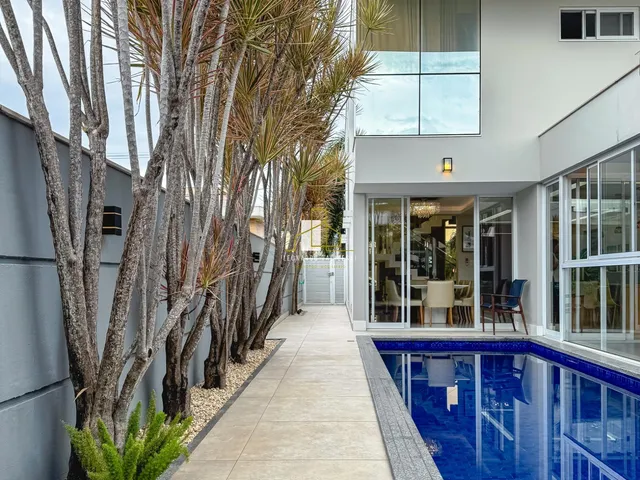 Imagem 4: Casa em Condomínio de Luxo em Alphaville Jacuhy: 4 Quartos, 3 Suítes, 350m² - Venda em