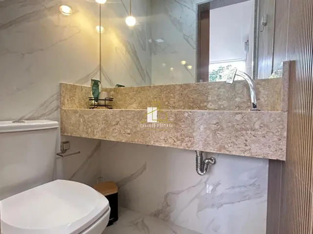 Imagem 11: Casa de Luxo à Venda em Vitória-ES, no Bairro Jardim Camburi: 4 Quartos, 4 Suítes, 1