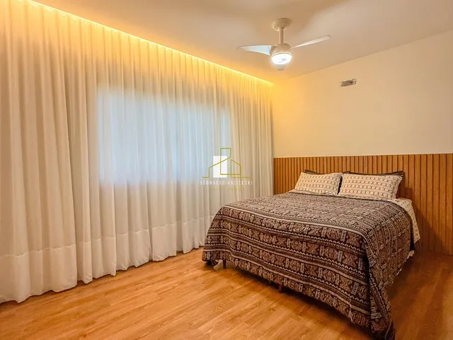 Imagem 4: Casa de luxo à venda na Estância Monazítica, Serra-ES: 4 quartos, suíte, 3 banheiros