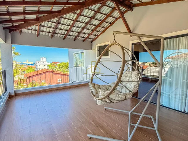 Imagem 5: Casa de luxo à venda na Estância Monazítica, Serra-ES: 4 quartos, suíte, 3 banheiros