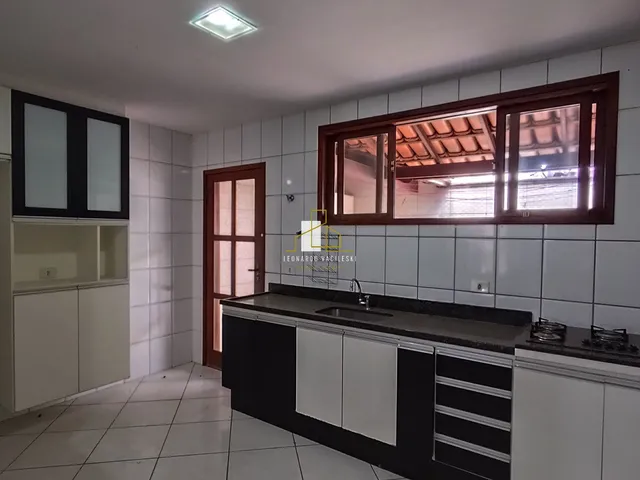 Imagem 14: Imperdível Casa à Venda em Serra-ES, Bairro Colina de Laranjeiras: 3 Quartos, 1 Suíte