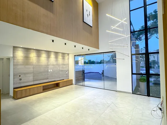 Imagem 15: Casa de luxo em condomínio - 4 quartos, 3 suítes, 1 sala, 5 banheiros - Bairro
