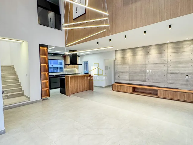 Imagem 7: Casa de luxo em condomínio - 4 quartos, 3 suítes, 1 sala, 5 banheiros - Bairro