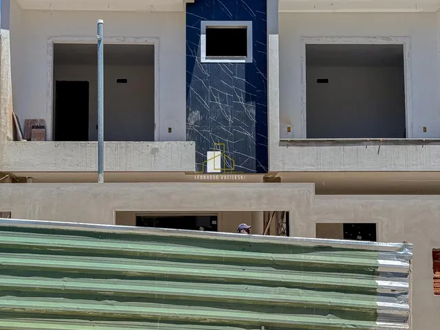 Imagem 4: Casa Duplex em Portal de Jacaraipe, com 3 quartos, suíte, 2 vagas de garagem e quintal